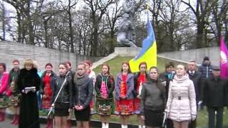 11 04 2014 День визволення вязнів фашистських  концтаборів(11 квітня 2014 року з нагоди Міжнародного дня визволення в'язнів фашистських концтаборів в м. Хоролі біля..., 2014-04-11T18:23:19.000Z)