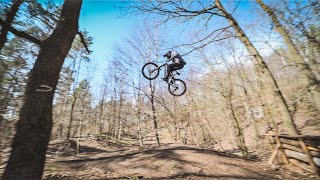 FETTER SPRUNG im Wald auf MTB Secret Trails!