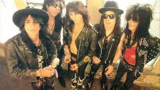 LA Guns 17 Crash chords