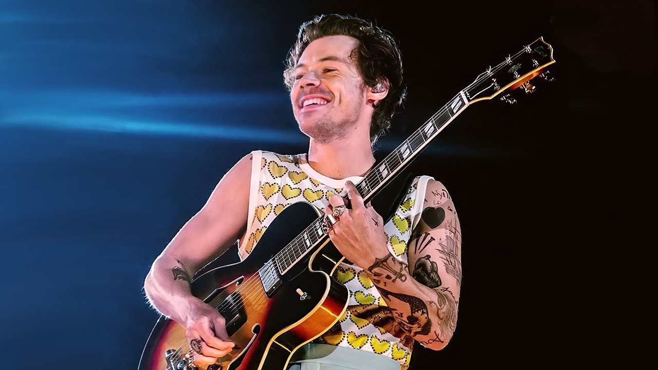 HARRY STYLES HIGHLIGHTS FROM CHICAGO, ILLINOIS 6