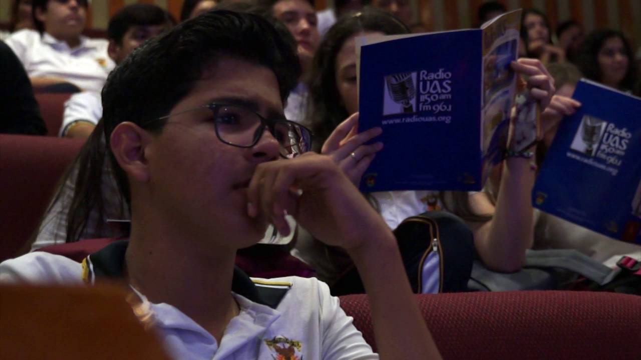 educación a distancia Reciben docentes de bachillerato constancia de la SEP por aportes al Nuevo Modelo Educativo