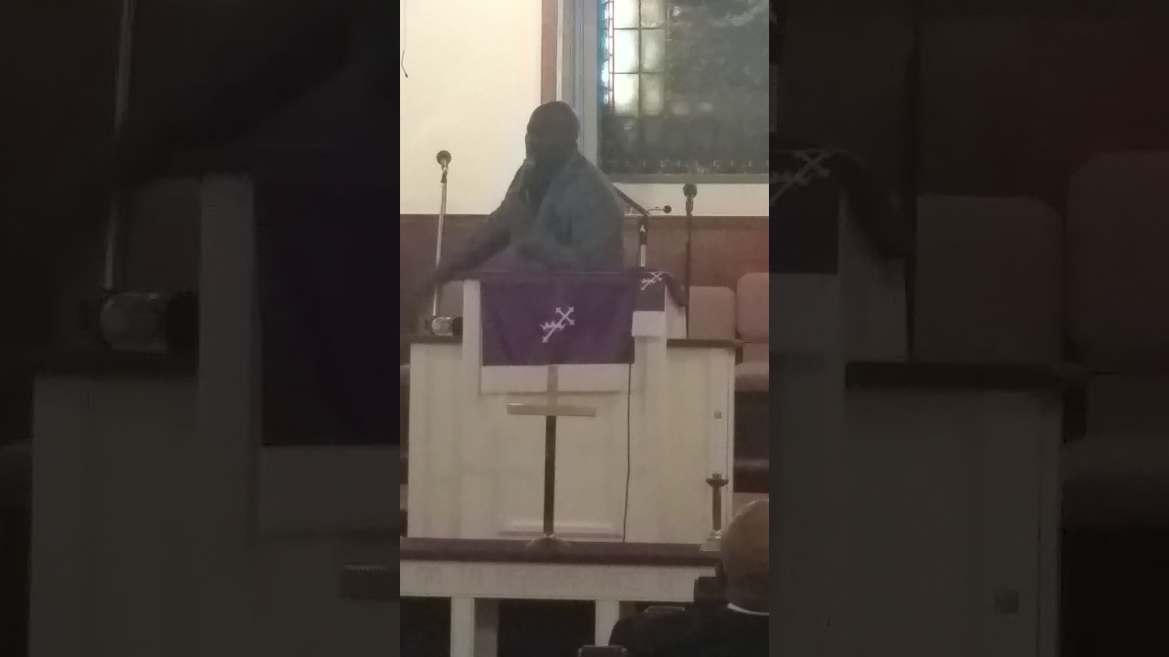 Ronnie W Moore Ministering in song! March 2017!