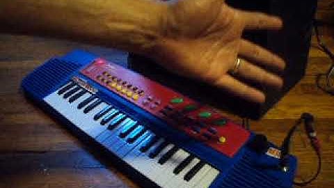 Circuit Bent Keyboard Abstracto Concreto