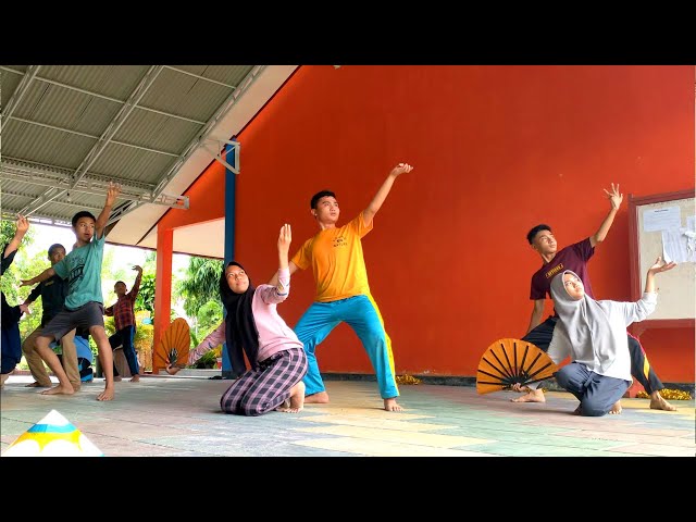 TARI KREASI | HULONDALO LIPU'U _ Official Video class=