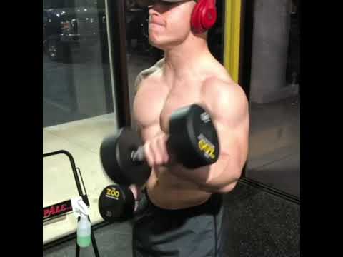 camera iphone 8 plus apk 20y/o bodybuilder, standing Bicep curls