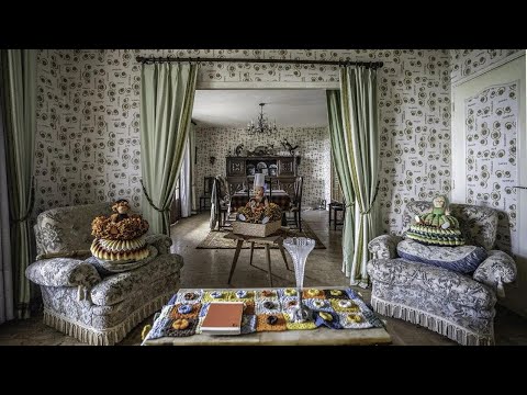 La misteriosa Casa de los Títeres abandonada en Francia | ¡Encontramos una casa muy extraña!