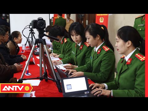 Video TPHCM: Đến 15/9 Hoàn Thành Cấp CCCD Gắn Chip Cho Công... - YouTube