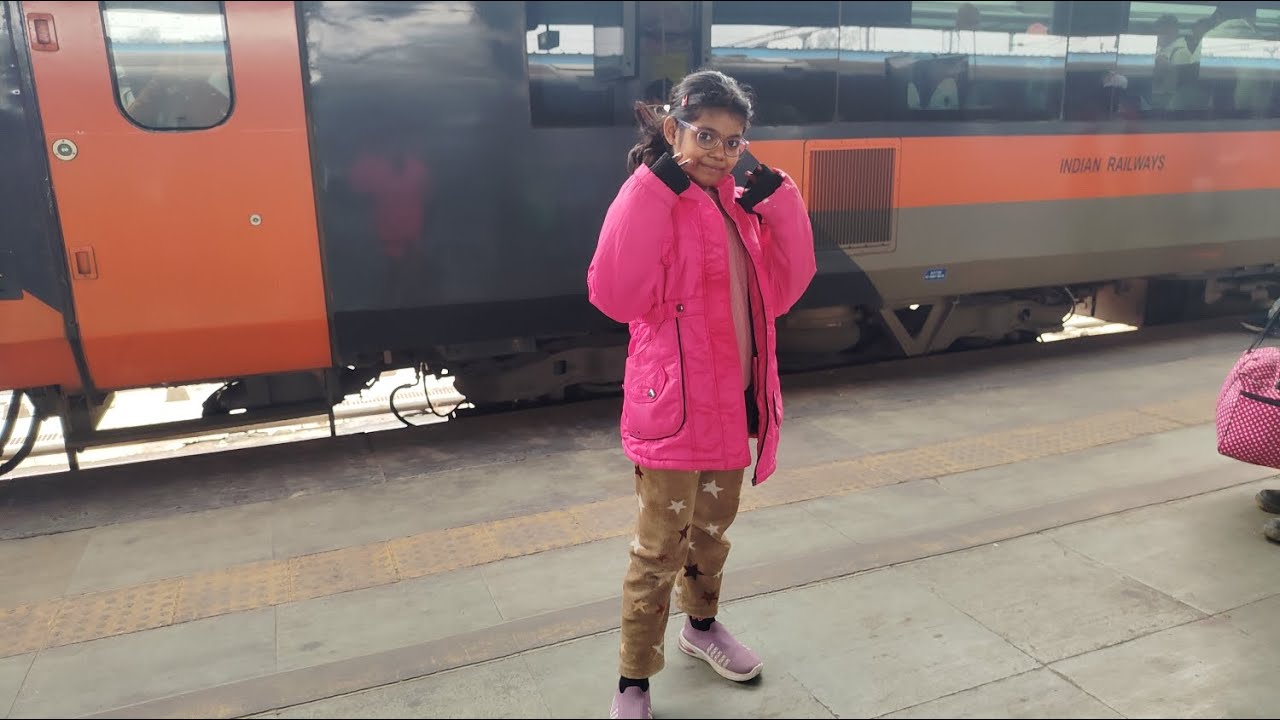 🚆 New Delhi to Patna Junction Train Journey | Full Travel Vlog | Rupa Paridhi Vlogs |