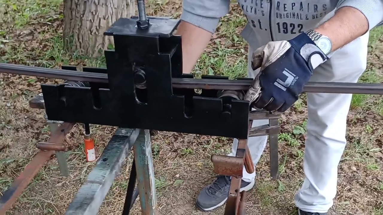 Zártszelvény ívelő, hajlító