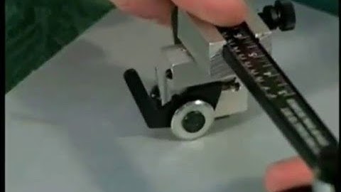 Logan 201 Oval & Circle Mat Cutter Usage video by ArtistSupplySource.com