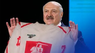 Лукашенко подарили бело-красно-белую джерси / Новости