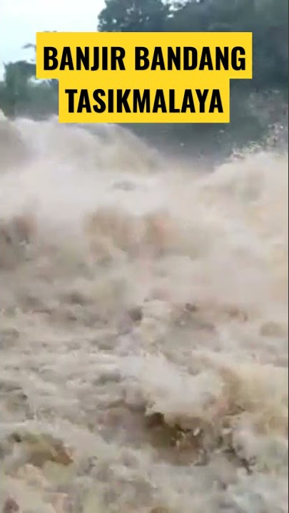 BANJIR MELANDA WISATA CURUG DENGDENG TASIKMALAY #banjirbandang #curugdengdeng #tasikmalaya