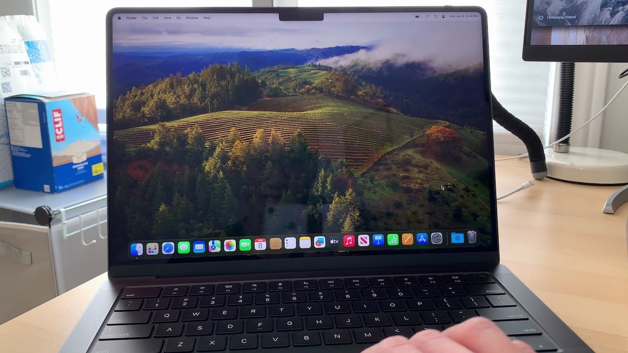 Unboxing an M3 Max MacBook Pro - YouTube