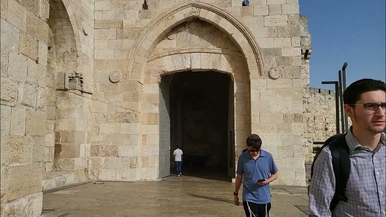 Богородица иерусалим явления. Явление богородицы в иерусалиме 2020. Богородица иерусалим явления. Богородица иерусалим явления. Празднование успения в иерусалиме, крестный ход.