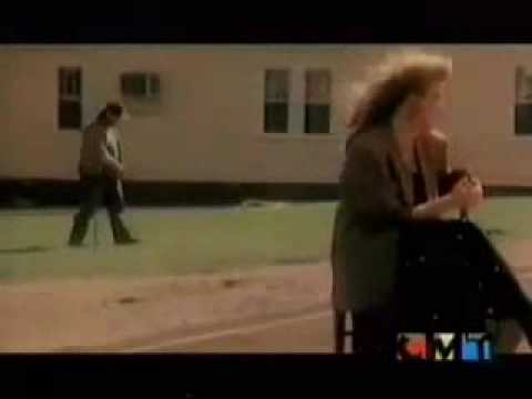 Trisha Yearwood - She's In Love With The Boy