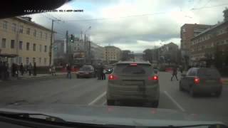 ШОК!!! В Питере Сбили человека переходящего дорогу Водитель оказался Наркоманом со стажем!!! ШОК!!! В Питере Сбили человека переходящего дорогу Водитель оказался Наркоманом со стажем!!!