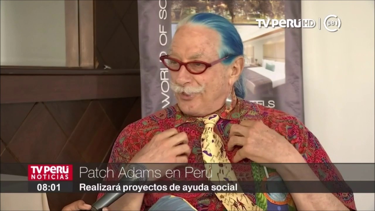 Patch Adams realiza proyectos de ayuda social en Perú