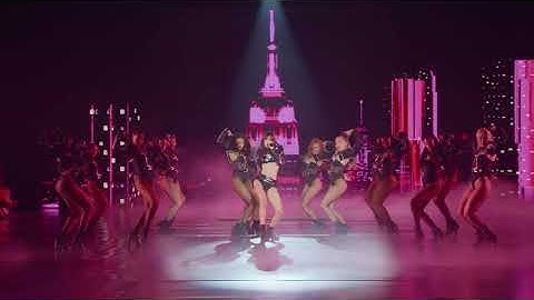 LISA performing Rockstar live from the Victoria’s Secret Fashion Show 2024