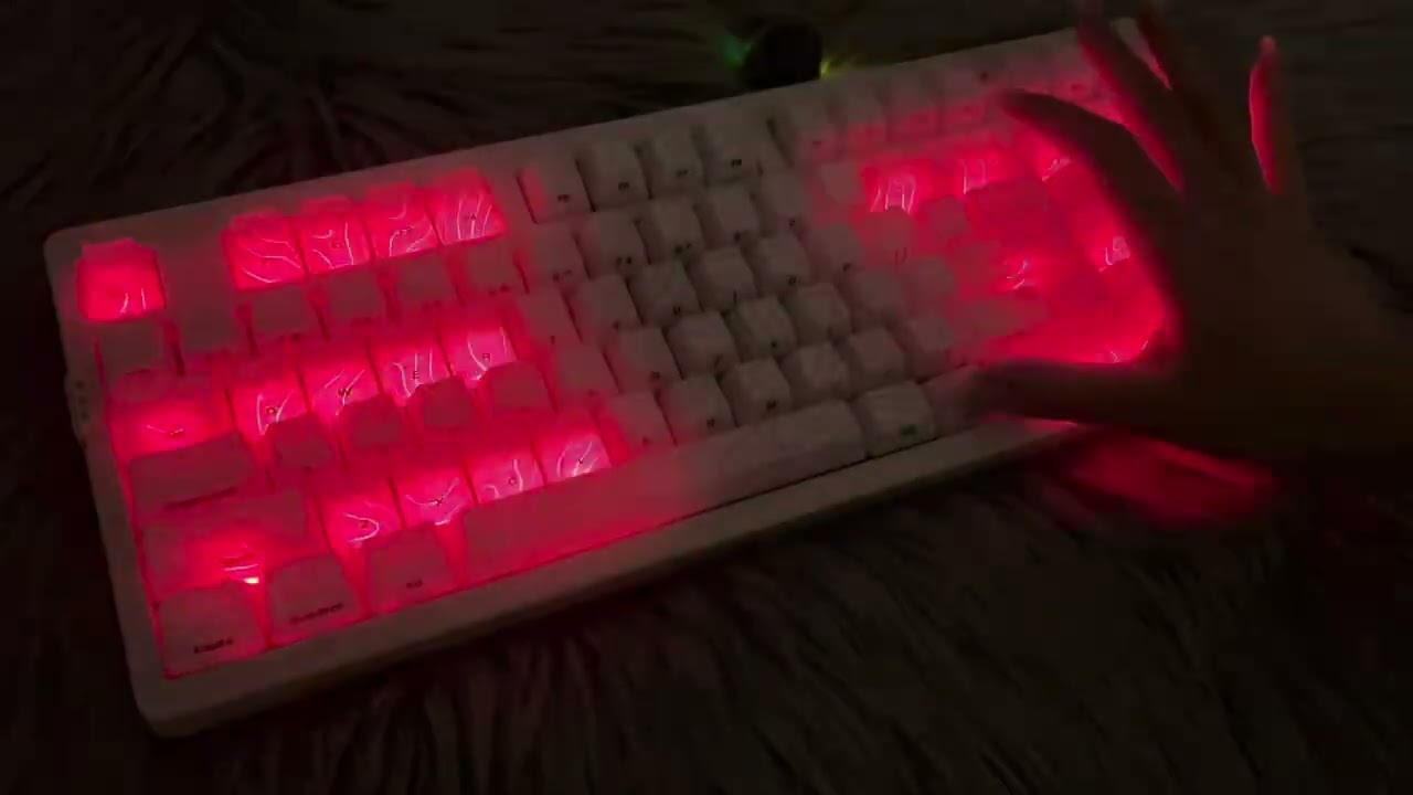 lcory glow,sparking keys!!🤍🤍🤍#keyboard#foryou#pc#pcgame#trend