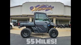 2023 Can-Am Defender Limited- Fully loaded! JL Audio Roof, Rear Winch, Electric Dumpbed & more!