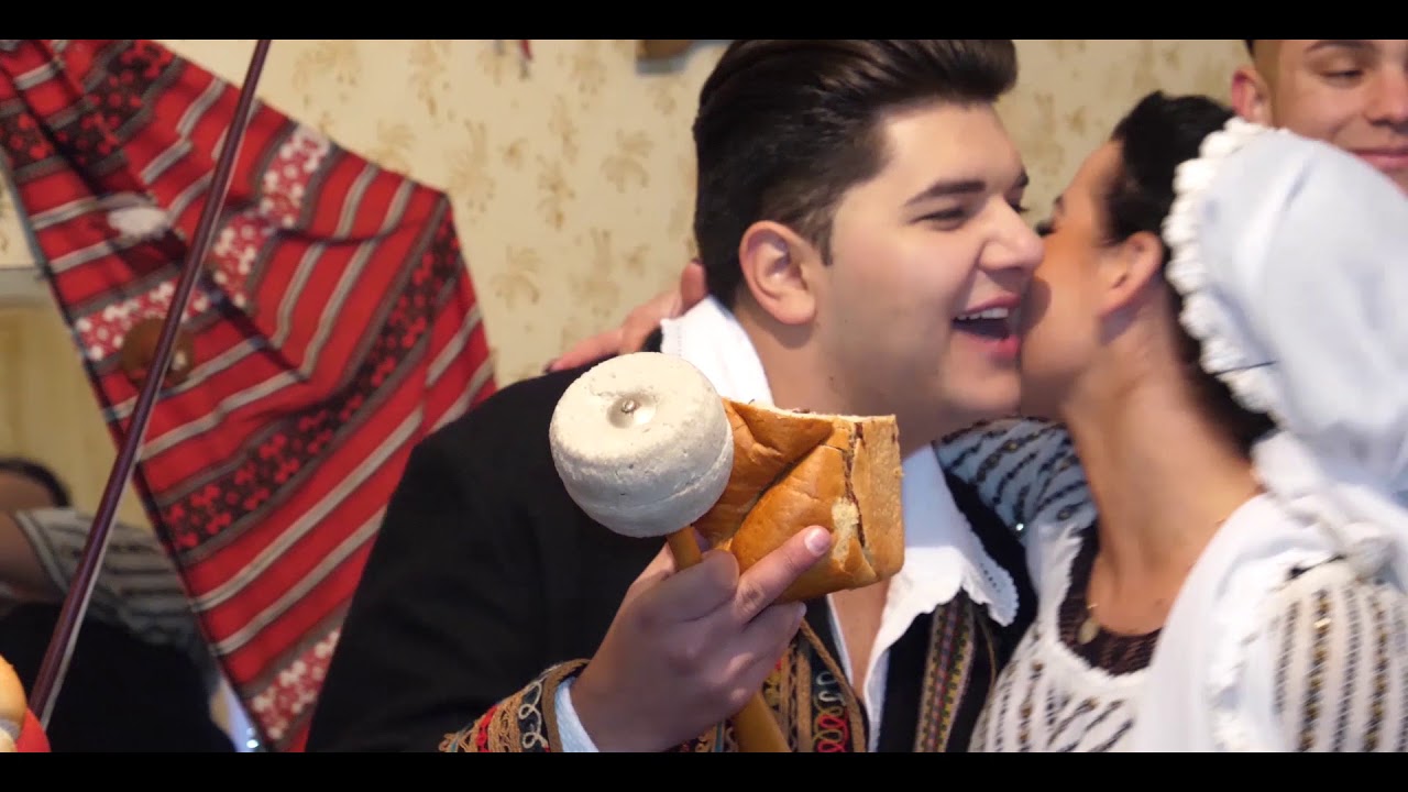 Marian Medregoniu - Asta-i seara serilor (Official Video) Colinde NOU