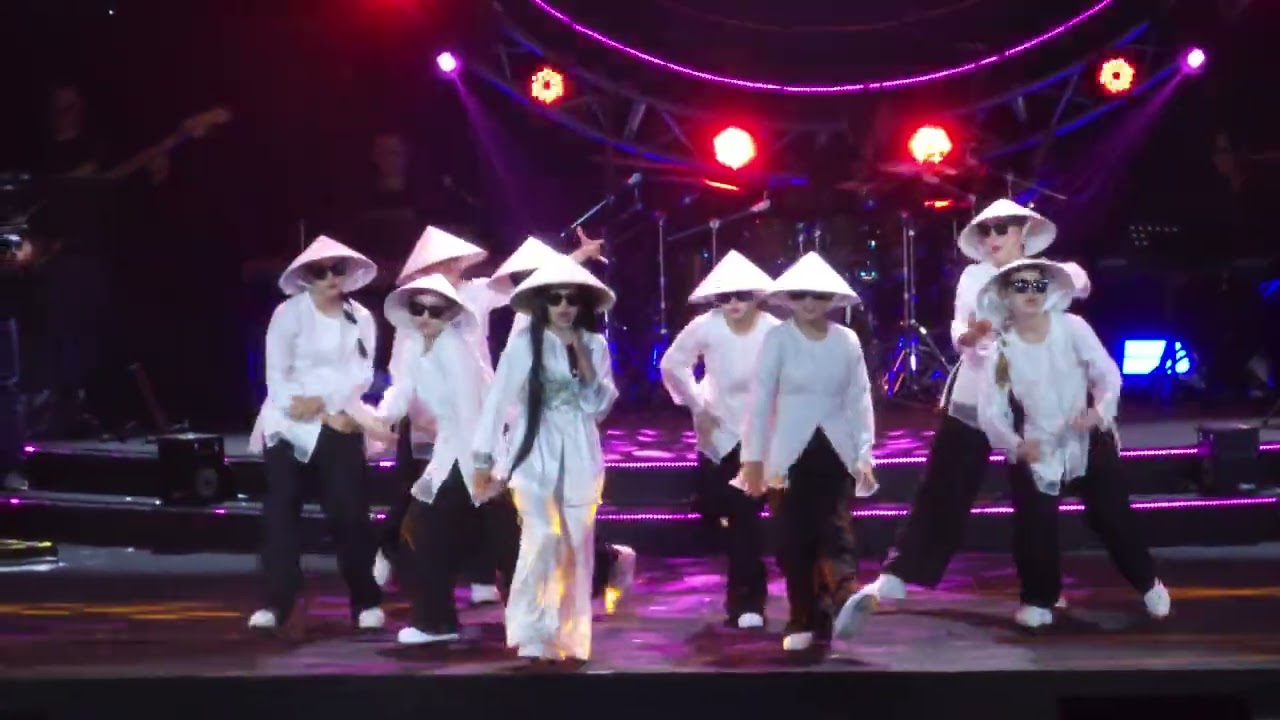 20240124 Làn Sóng Xanh - Phương Mỹ Chi - Vũ Trụ Có Anh