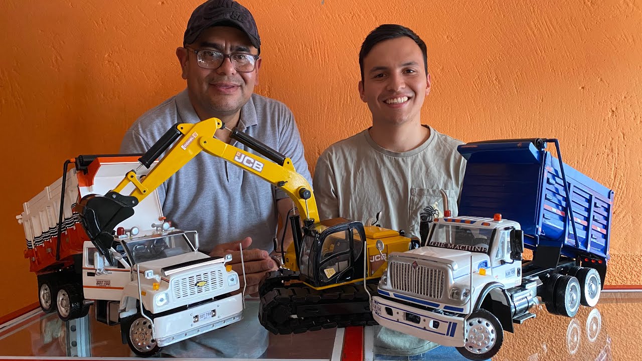 UBATENSE ELABORA CAMIONES, MULAS, MAQUINARIA PESADA Y CARROS A ESCALA EN MADERA !!