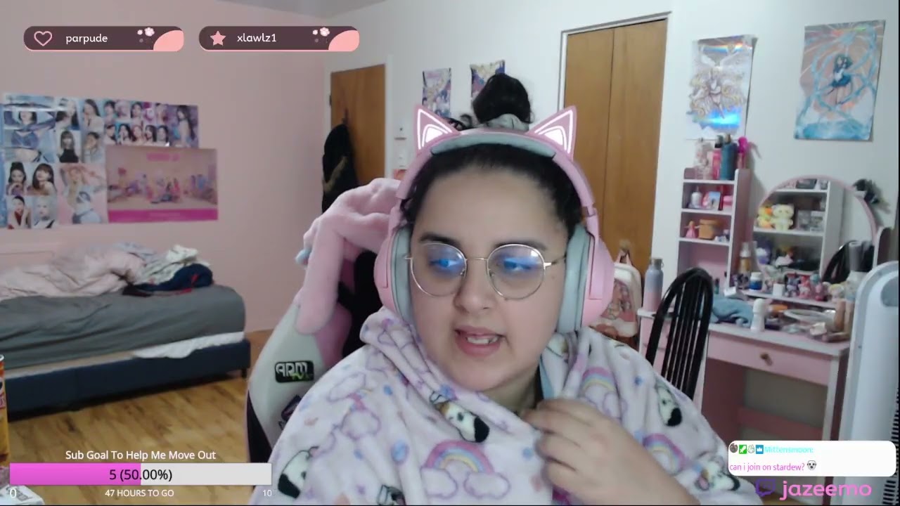 Playing Dress To Impress And Stardew Valley With My Friend