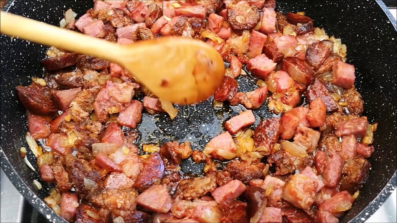 Kolbászos rakott nokedli