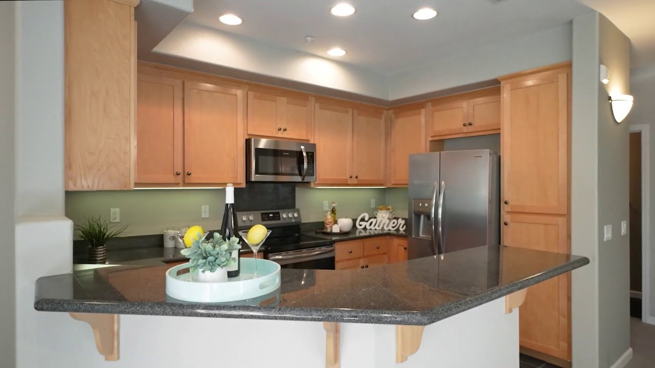 4349 Fitzwilliam St   Dublin   UNBRANDED