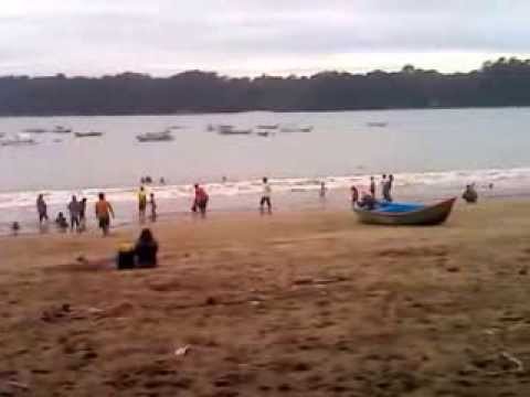 pesona pantai sendang biru