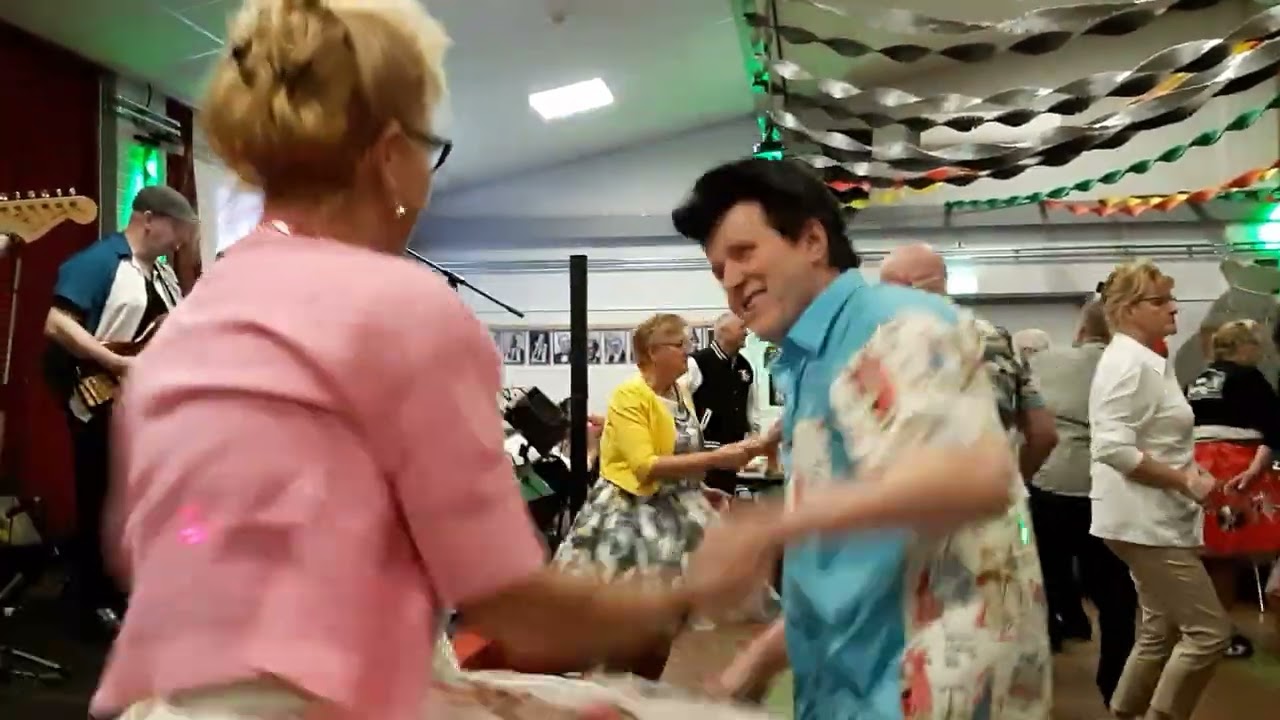 Mona Lisa gespeeld door THE ROCKING DRIFTERS Trefpunt Eindhoven 12-2-2023 🎶🎸🎶