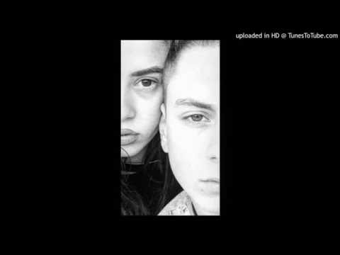 შენ შავთეთრი სამყარო გააფერადე )  ♥