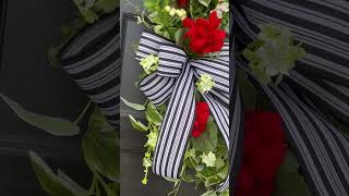 Rustic Floral wreath for spring and summer! #rusticdecor #farmhousedecor #homedecor #frontdoordecor