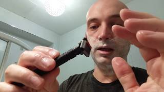 BIC Hybrid 5 Razor Head on King Of Shave Retro 4 handle