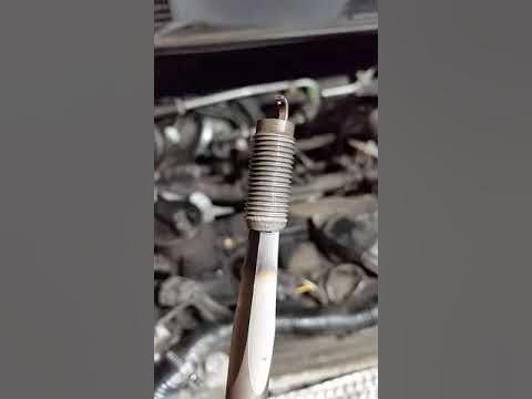 HOW TO REMOVE A BROKEN SPARK PLUG.THE EASY WAY! - YouTube