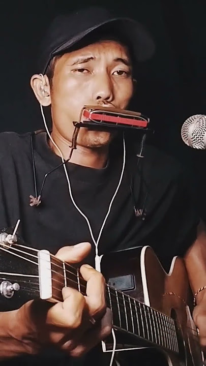 Download lagu iwan fals - mereka ada dijalan #adebaton #cover #coversong