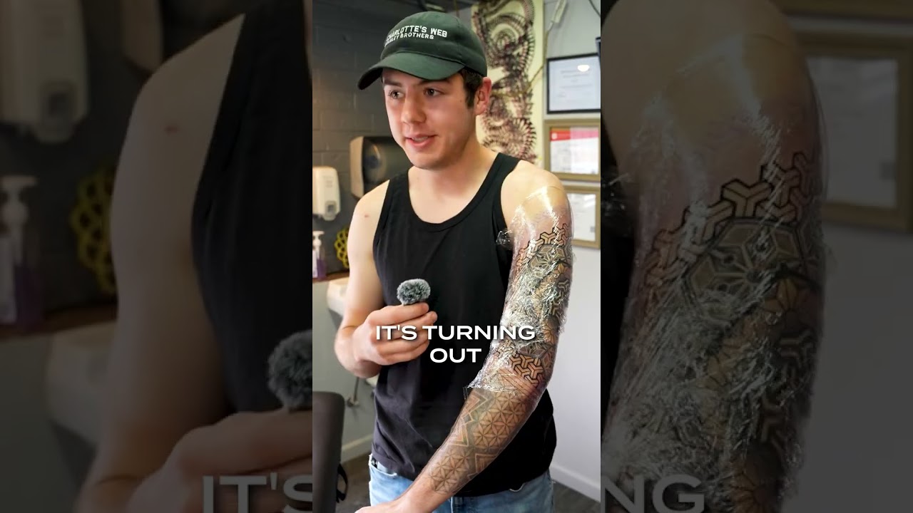 ✨ Geometric mandala Tattoo in all black by Hayley Rincon. 