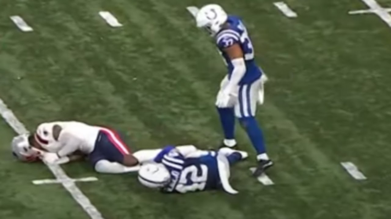 N'Keal Harry & Andrew Sendejo HUGE Collision | Patriots vs. Colts