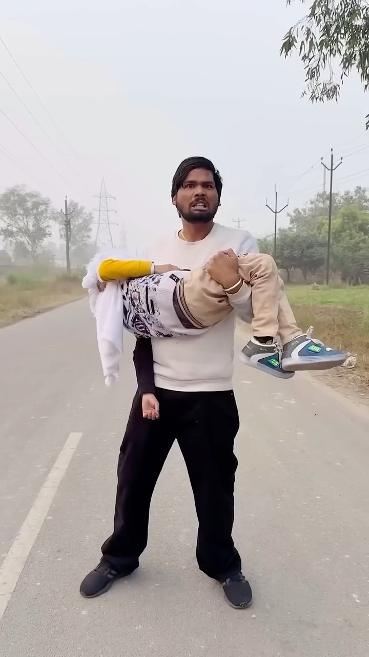 Puru ko super hero ne bache liya #adam #comedy #youtubeshorts #shorts #shortsfeed