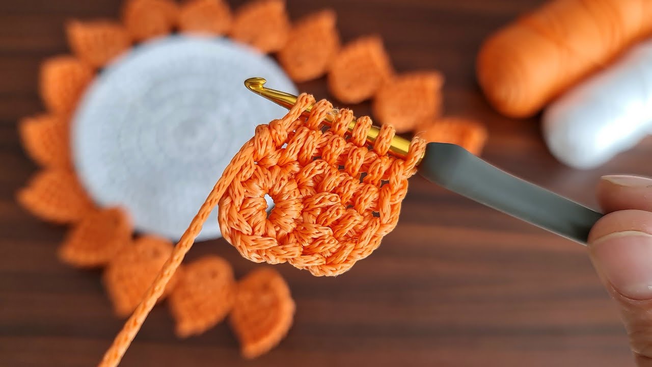 This crochet piece is really beautiful✔How to make eye catching a crochet coaster placemat, coaster.