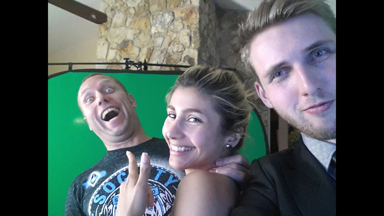 Merc IRL - Day 1 at the Gamer House with Swifty!