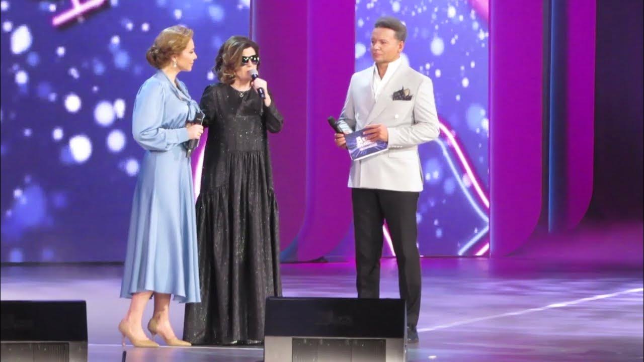 Diana gorskaya. диана гурцкая фото. выступление дианы гурцкой на день знаний. диана гурцкая 2022. диана гурцкая ех расгуляй.