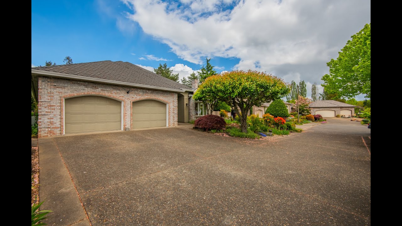 4135 NW Niblick Pl  Portland, OR 