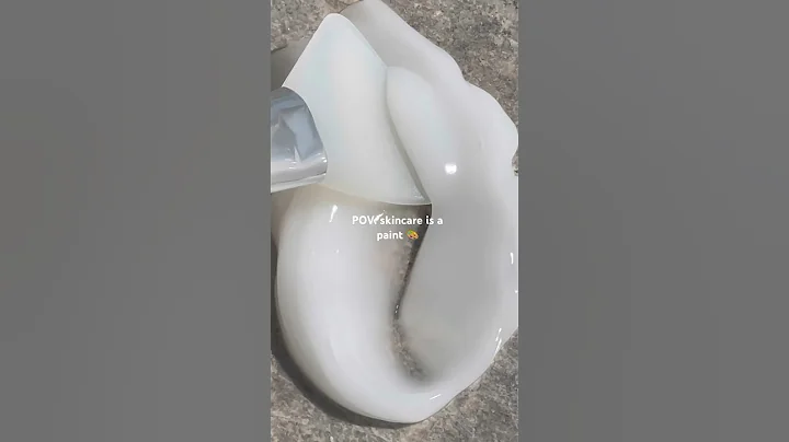 Playing with the expired skincare 🎨😱#acne #acneproneskin #skincare #noncomedogenic #sunscreen