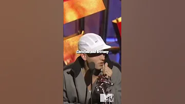 Eminem accepts an award from Britney Spears and Christina Aguilera😂