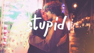 Tate McRae - stupid (Lyric Video) chords