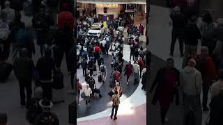 Long TSA lines at Atlanta airport leave travelers waiting hours #shorts