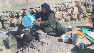 "Baking bread with love: the art of a nomadic woman for her children"