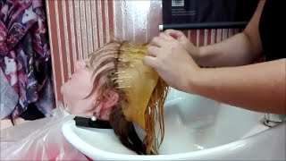 ⁣Мелирование волос на шапочку